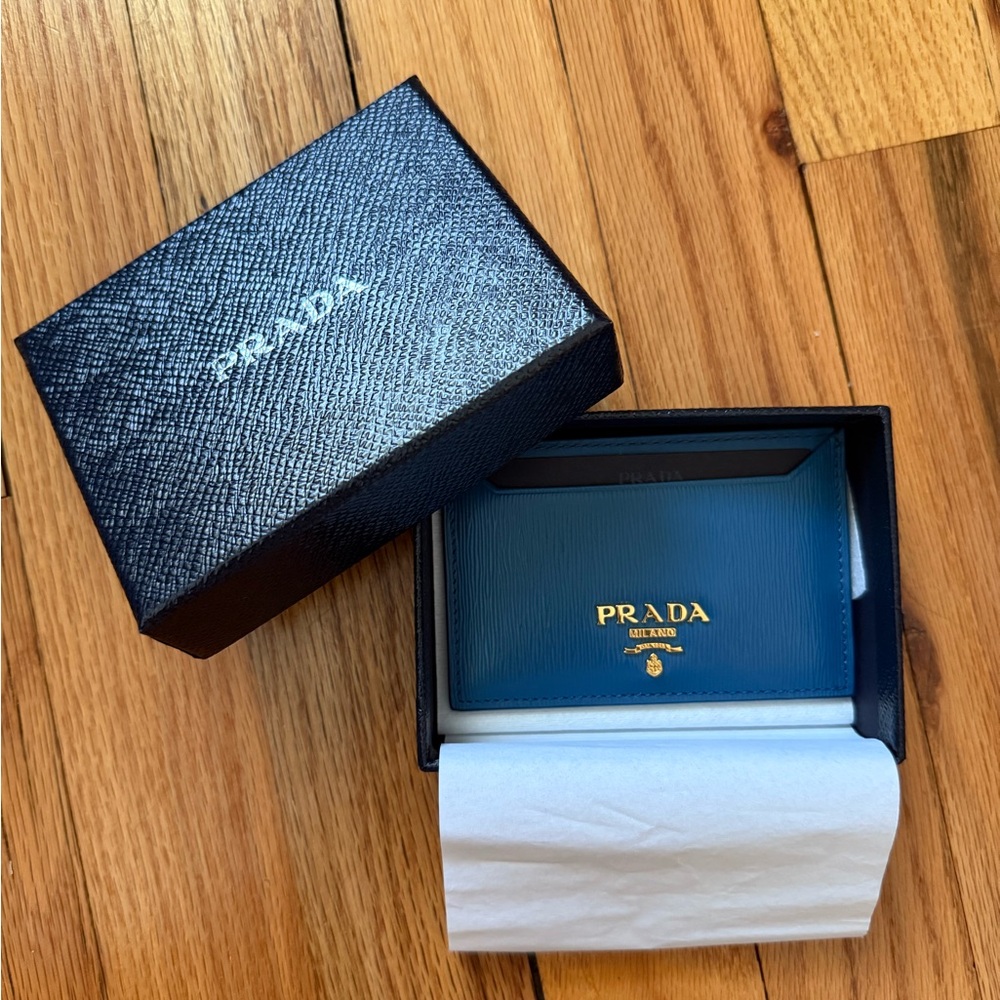 AUTHENTIC BRAND NEW Prada Vitello Move Leather Card Holder in Cobalt